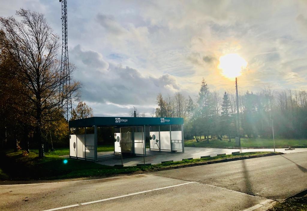DIPSTAGE pašapkalpošanās automazgātava Salacgrīva